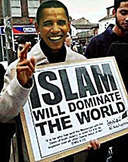 Fake photo of Barack Obama holding pro-Islam sigh